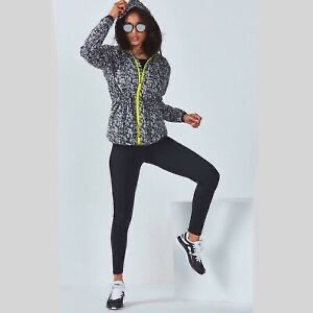 Fabletics Jacket Hooded Black and White Athletic Windbreaker Rain Zip Up